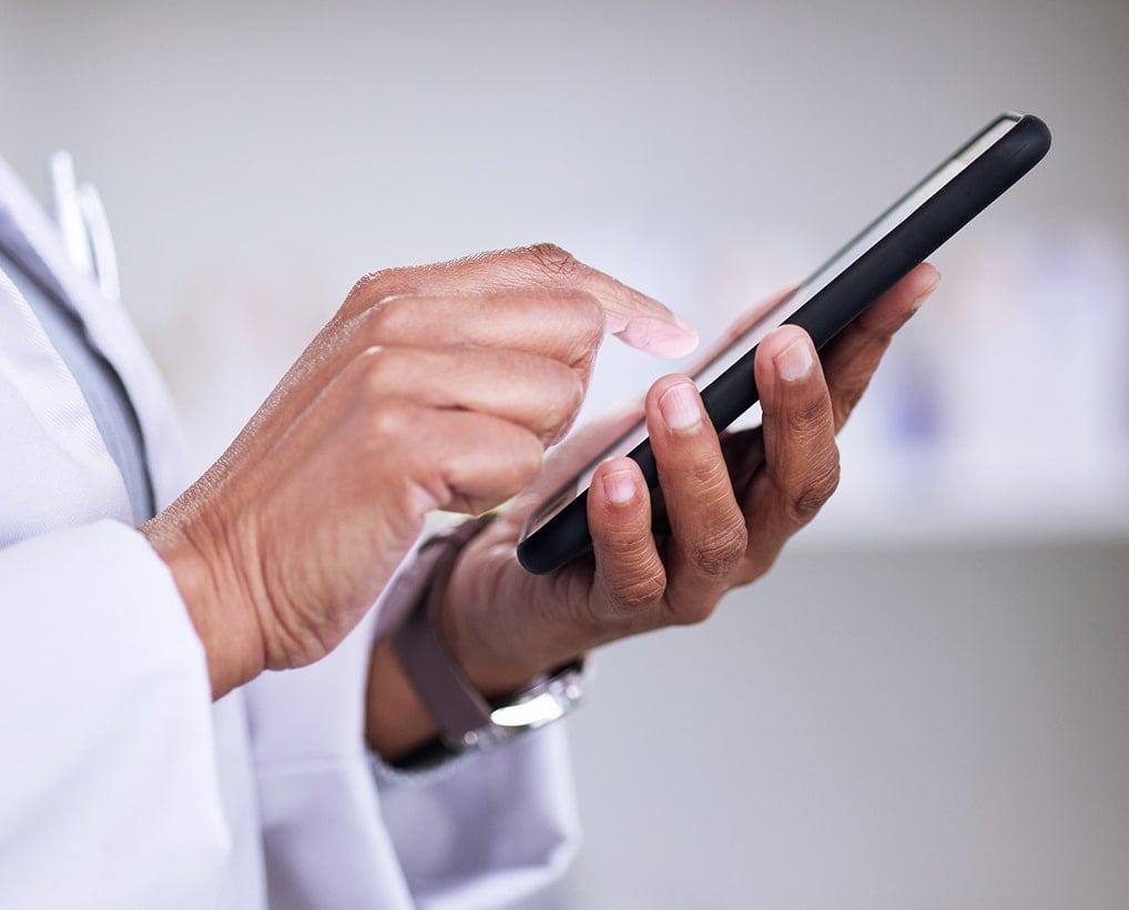 Mobile app with NFC communication